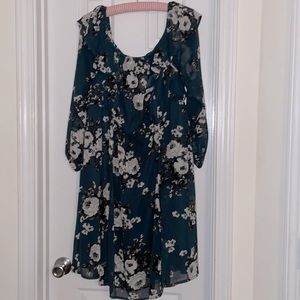 PLUS SIZE DARK GREEN FLORAL DRESS